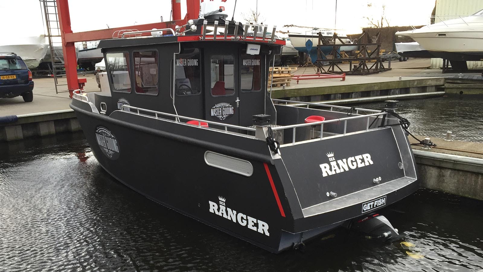 De Patrol 800 van AluminiumJon.nl is een aluminium visboot, geschikt voor op de zee. CE-C goedkeuring en maximaal 12 personen. 