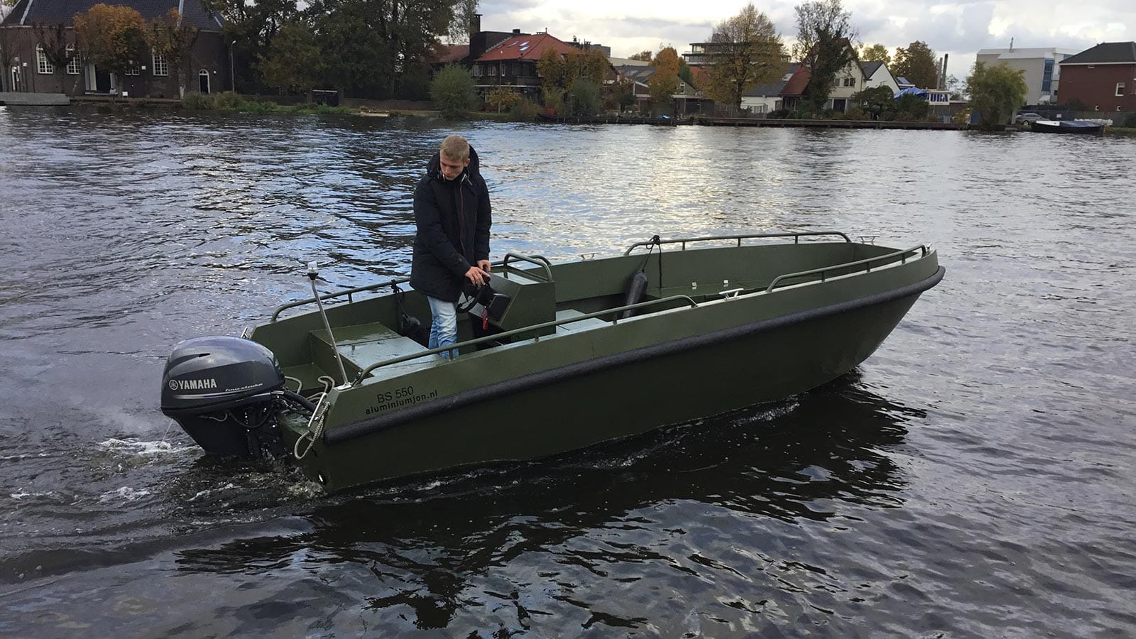 AluminiumJon.nl-Bs 600-with Yamaha outboard motor